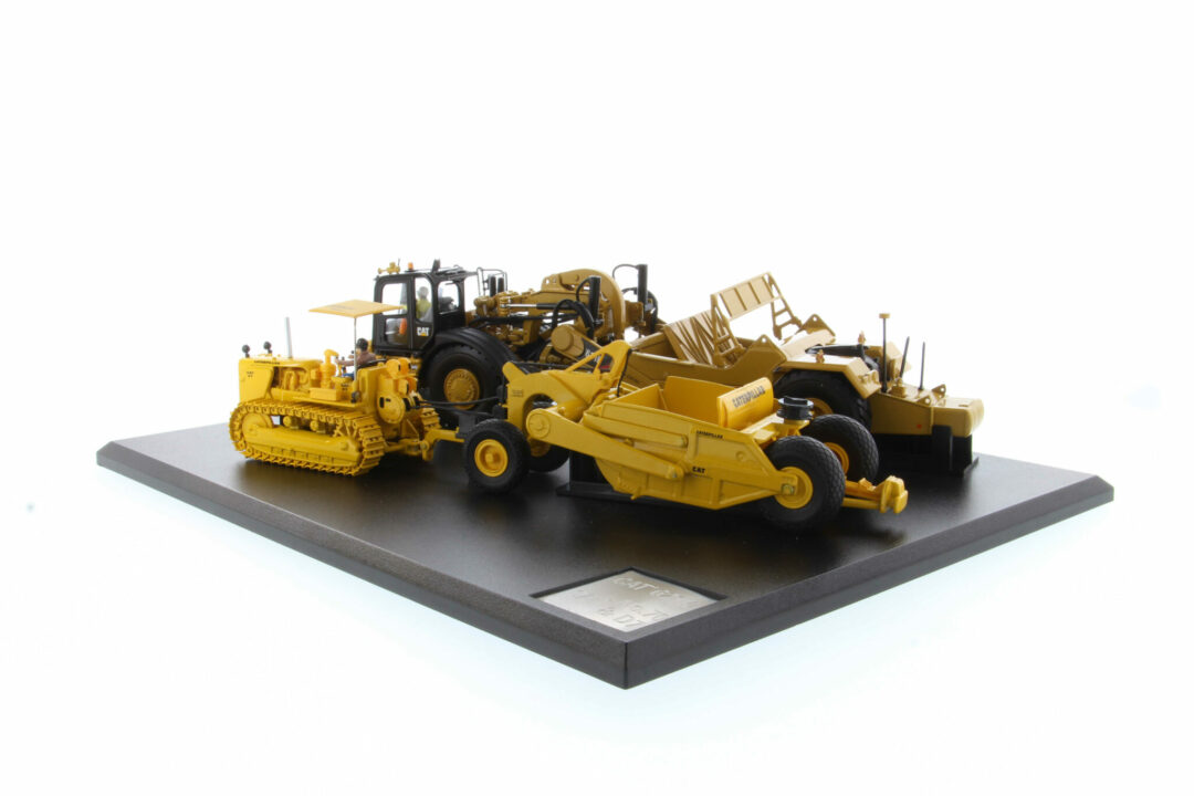 Cat Diecast D7C/70 & 621K Motor Scraper Evolution Series 85563 ...