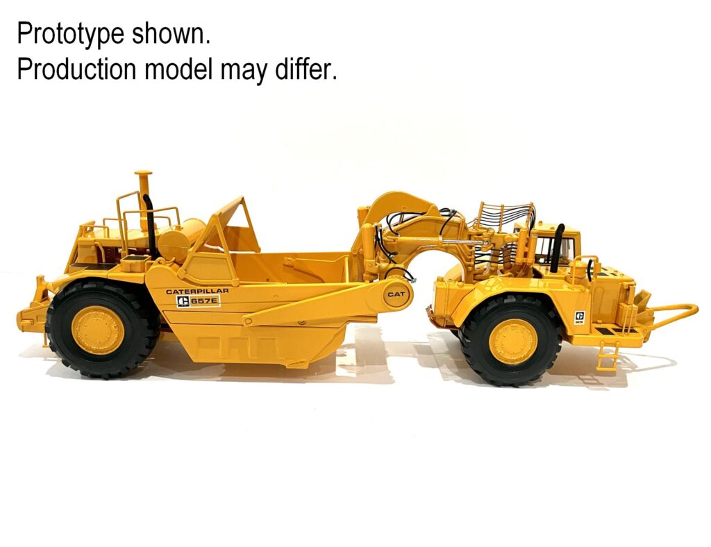 Cat 1:48 657E Wheel-Tractor Scraper CCM657E - Cat® Diecast Scale Models